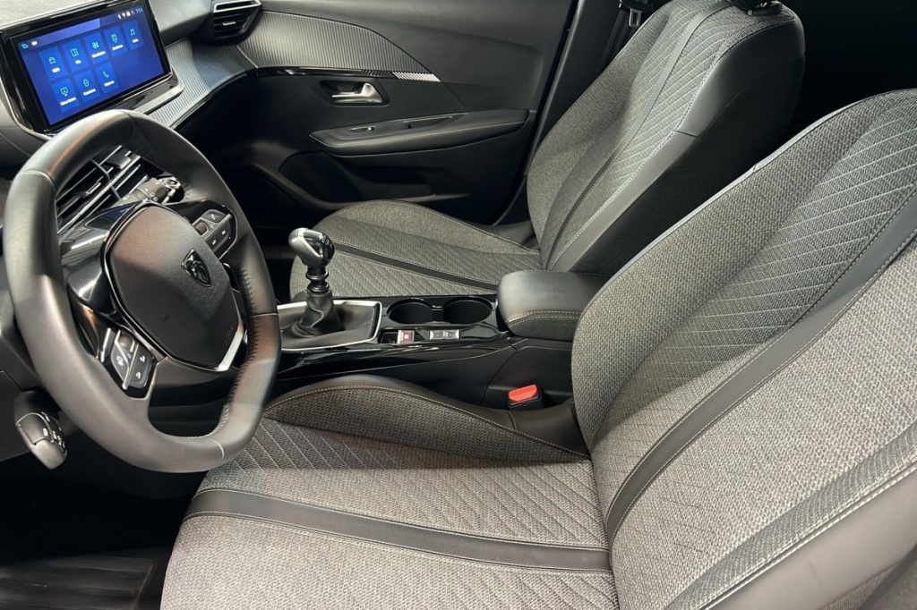 PEUGEOT 208 100 S S BVM6 Allure - ref: 1-376038 - Photo 9