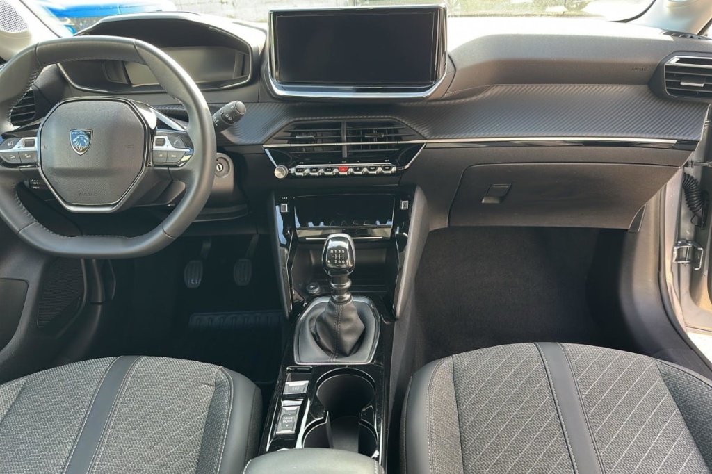 PEUGEOT 208 100 S S BVM6 Allure - ref: 1-376044 - Photo 17