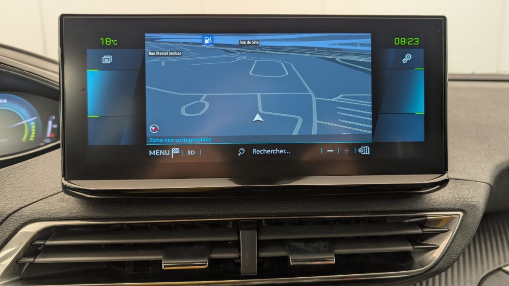 PEUGEOT 3008 Hybrid 180 e-EAT8 Allure Pack - ref: 1-376170 - Photo 17