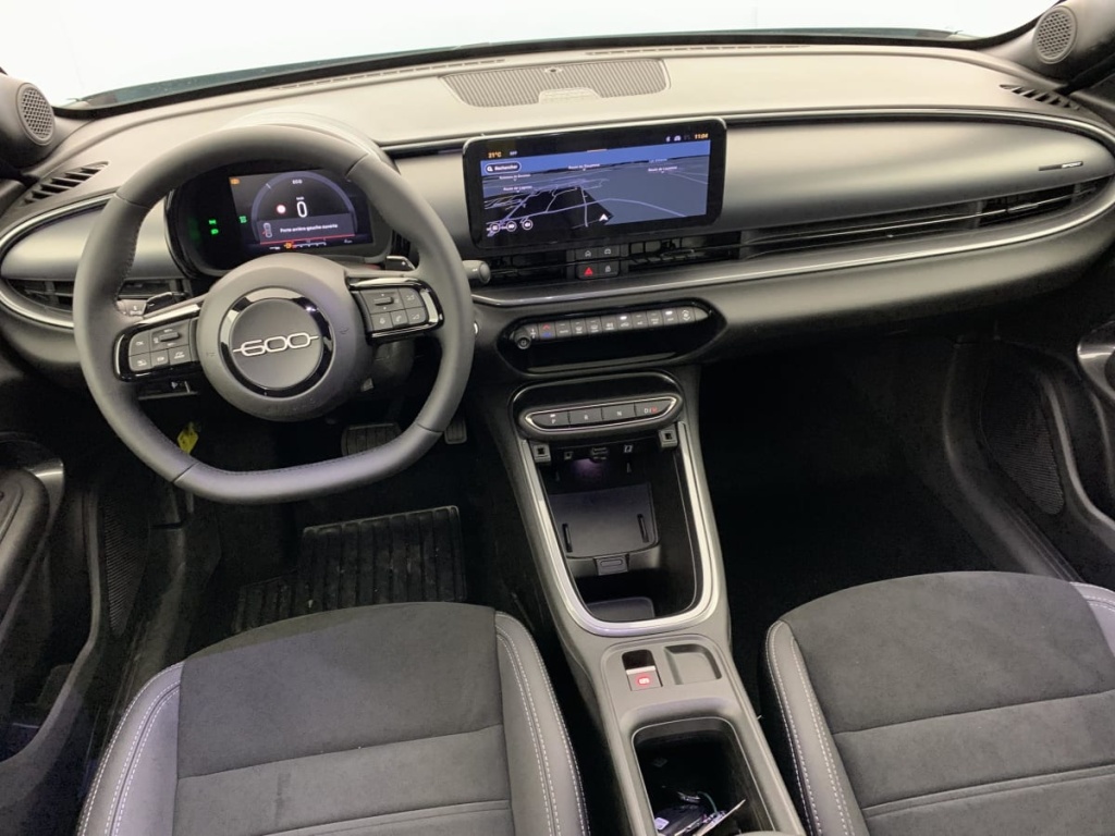 FIAT 600 T-Gen 3 1.2 Hybrid 145ch eDCT6 Sport - ref: 1-376211 - Photo 14