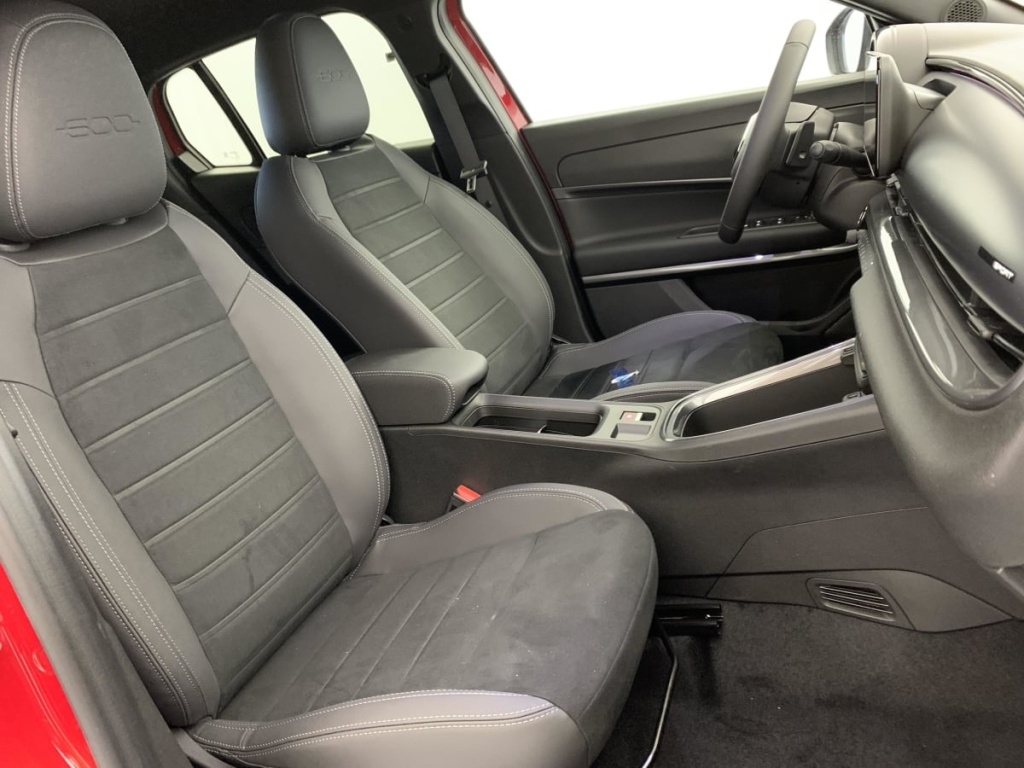 FIAT 600 T-Gen 3 1.2 Hybrid 145ch eDCT6 Sport - ref: 1-376229 - Photo 9