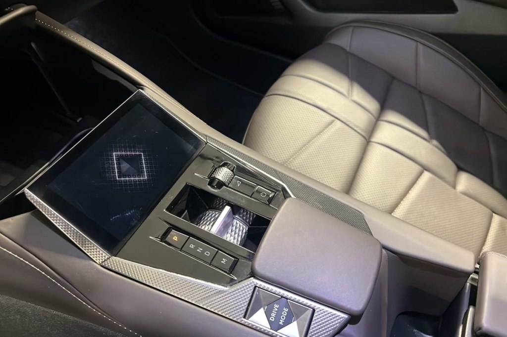 DS DS4 PureTech 130 EAT8 Cross Opera - ref: 1-376405 - Photo 16