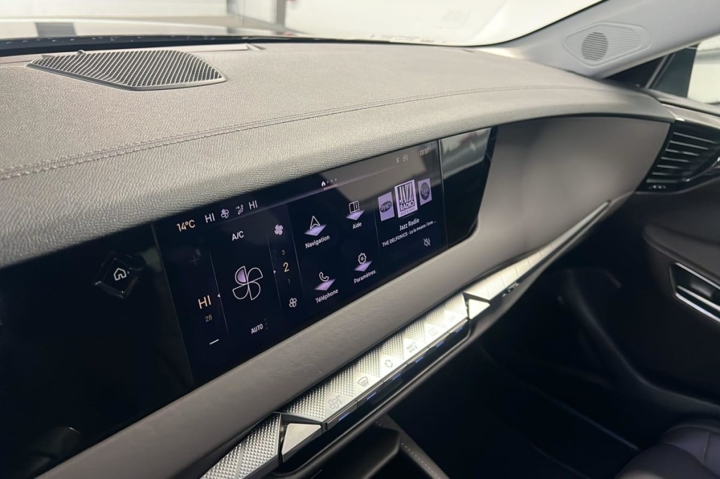 DS DS4 PureTech 130 EAT8 Cross Opera - ref: 1-376405 - Photo 17