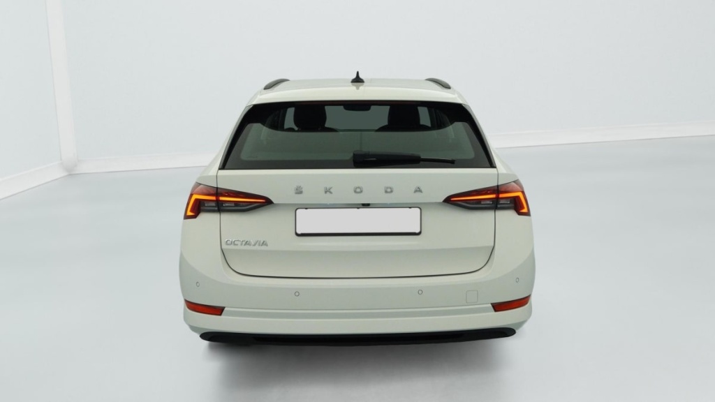 SKODA Octavia Combi 2.0 TDI 150 ch DSG7 Ambition - ref: 1-376528 - Photo 6