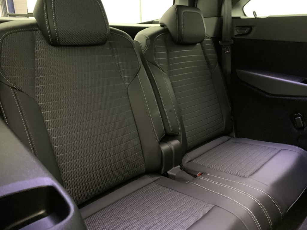 PEUGEOT 5008 Hybrid 145 e-DCS6 GT - ref: 1-376594 - Photo 11