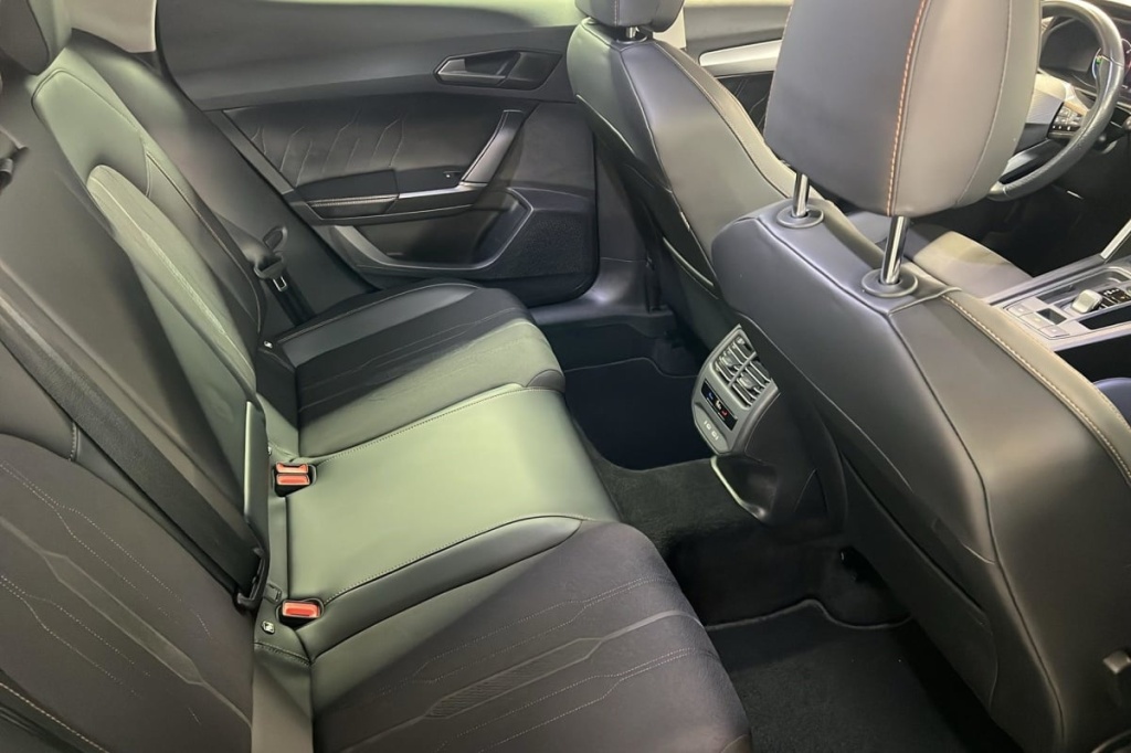 CUPRA Formentor 1.4 e-HYBRID 204 ch DSG6 V - ref: 1-376600 - Photo 10