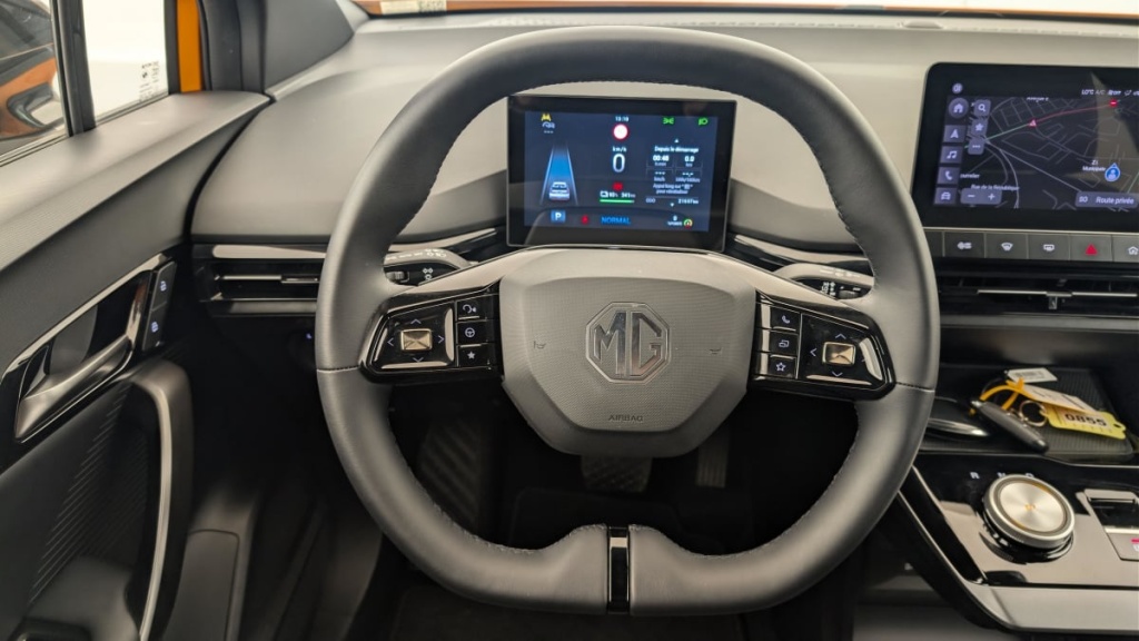 MG MG4 ELECTRIC 64KWH - 150 KW 2WD LUXURY - ref: 1-376745 - Photo 14