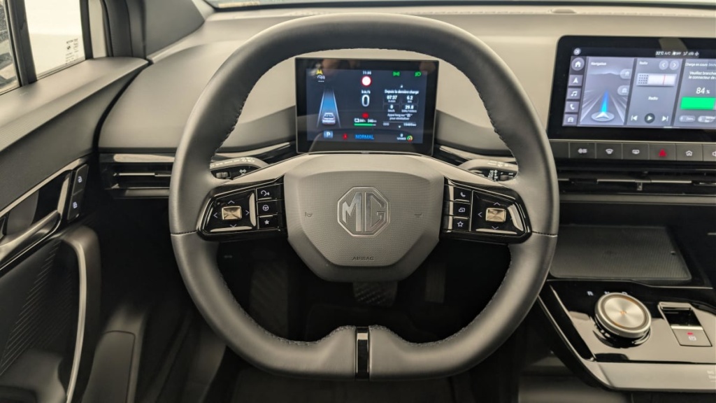 MG MG4 ELECTRIC 64KWH - 150 KW 2WD LUXURY - ref: 1-376748 - Photo 14