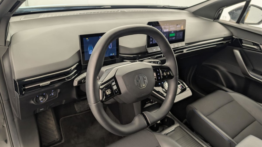 MG MG4 ELECTRIC 64KWH - 150 KW 2WD LUXURY - ref: 1-376756 - Photo 15