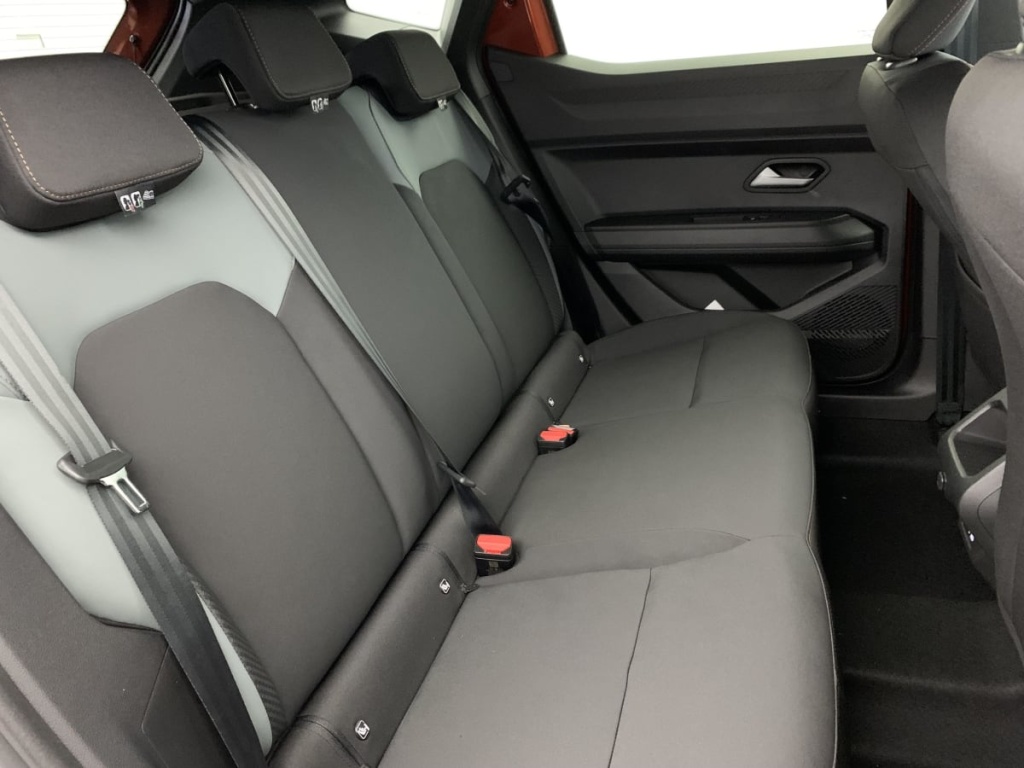 DACIA Duster Mild Hybrid 130 4x4 Extreme - ref: 1-376770 - Photo 10