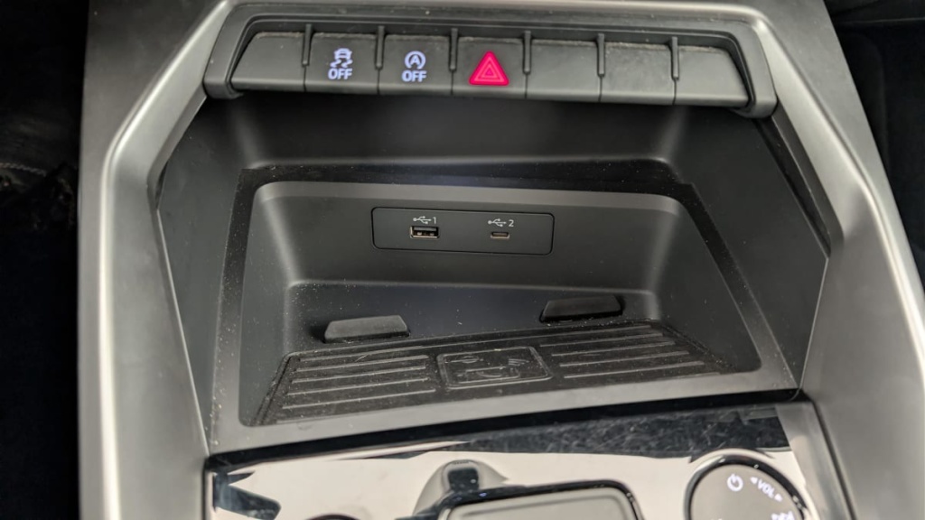 AUDI A3 Sportback 35 TFSI Mild Hybrid 150 S tronic 7 Design - ref: 1-376907 - Photo 20