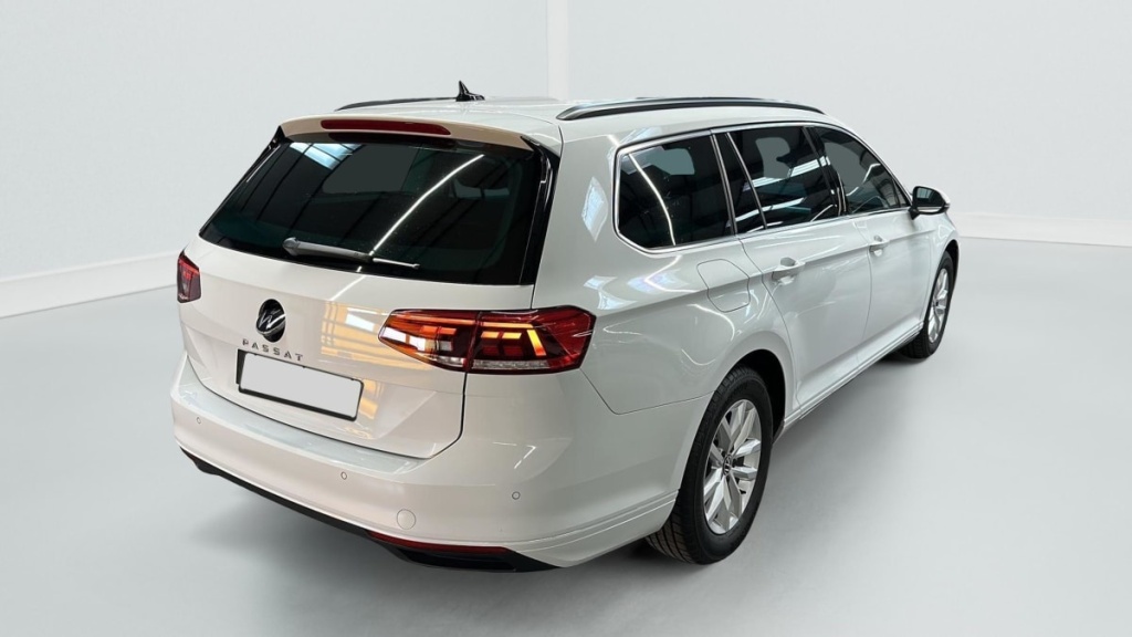 VOLKSWAGEN Passat SW 2.0 TDI EVO SCR 122 DSG7 Life Plus - ref: 1-377008 - Photo 7
