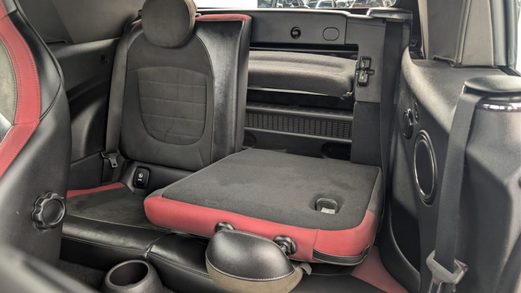 MINI Cabriolet 231 CH JOHN COOPER WORKS BVA6 FINITION JCW EXCLUSIVE DESIGN - ref: 1-377242 - Photo 13