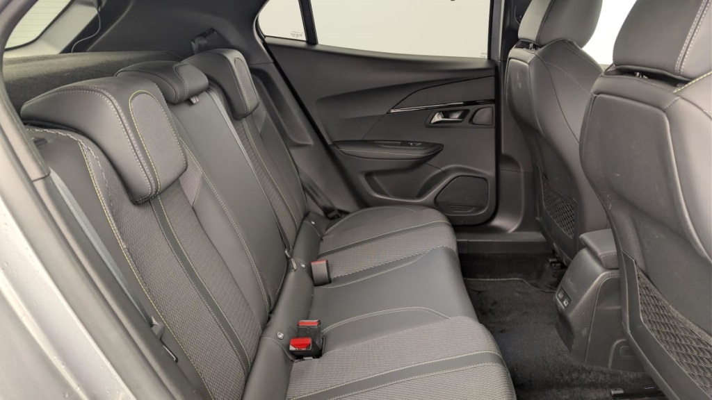 PEUGEOT 2008 PURETECH 130 S S EAT8 GT - ref: 1-377348 - Photo 10