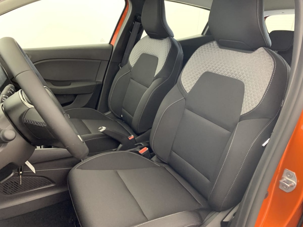 RENAULT Clio BLUE DCI 100 CH GSR2 EVOLUTION - ref: 1-377461 - Photo 19