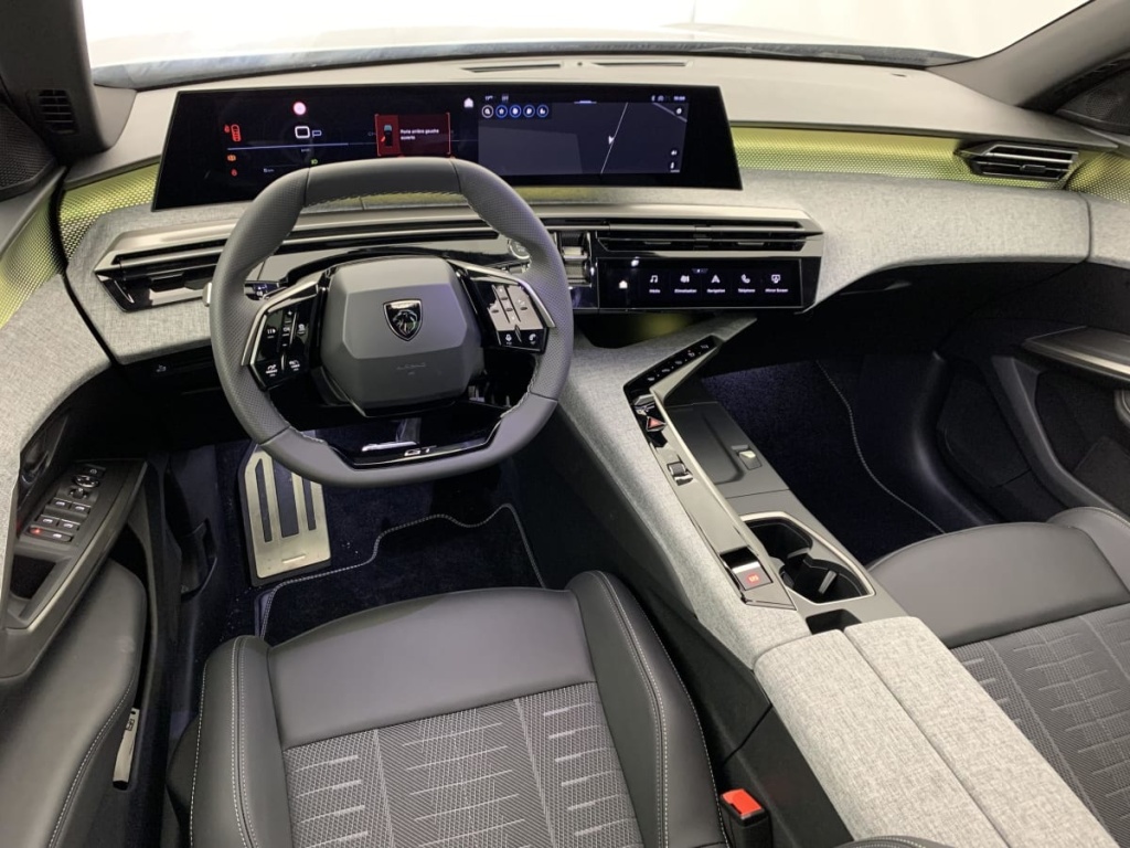 PEUGEOT 5008 Hybrid 145 e-DCS6 GT - ref: 1-377758 - Photo 15