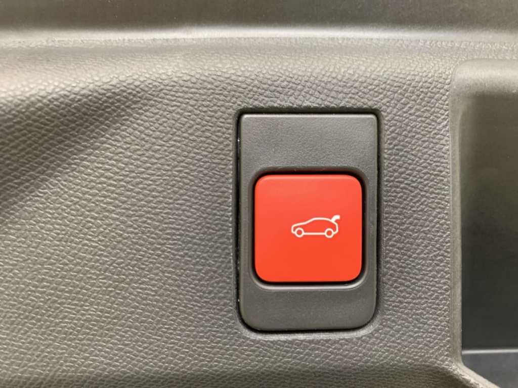 PEUGEOT 5008 Hybrid 145 e-DCS6 GT - ref: 1-377761 - Photo 19