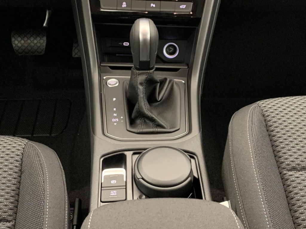 VOLKSWAGEN Touran 1.5 TSI EVO 150 DSG7 7pl VW Edition - ref: 1-377881 - Photo 16