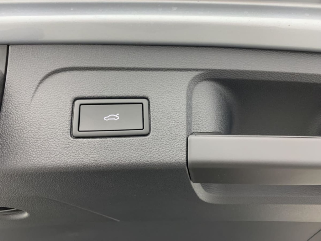 VOLKSWAGEN Touran 1.5 TSI EVO 150 DSG7 7pl VW Edition - ref: 1-377881 - Photo 18