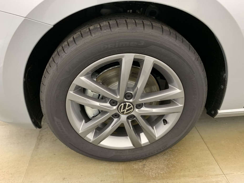 VOLKSWAGEN Touran 1.5 TSI EVO 150 DSG7 7pl VW Edition - ref: 1-377881 - Photo 19