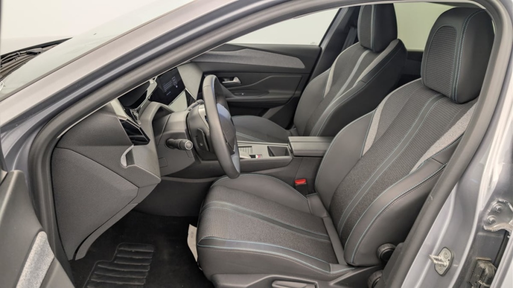 PEUGEOT 308 Hybrid 145 e-DCS6 Allure - ref: 1-378220 - Photo 16