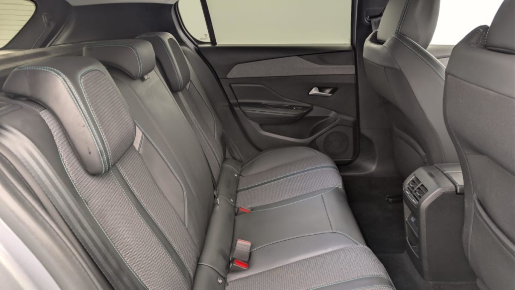 PEUGEOT 308 Hybrid 145 e-DCS6 Allure - ref: 1-378222 - Photo 10