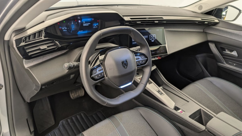 PEUGEOT 308 Hybrid 145 e-DCS6 Allure - ref: 1-378222 - Photo 15