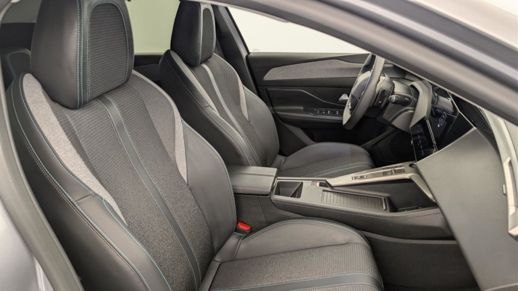 PEUGEOT 308 Hybrid 145 e-DCS6 Allure - ref: 1-378222 - Photo 9