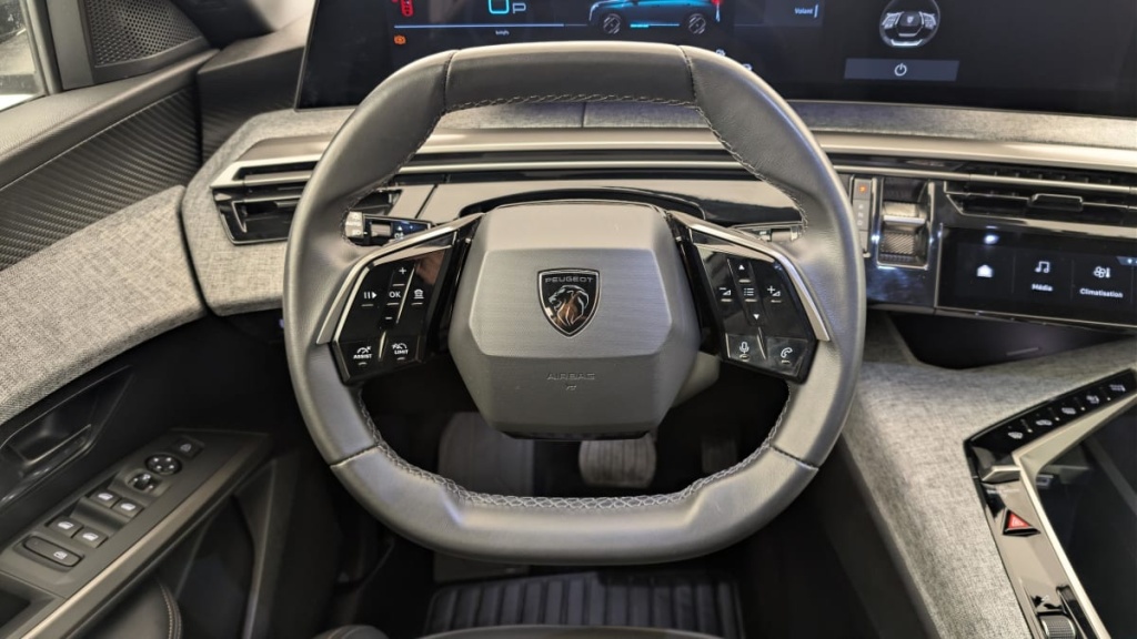 PEUGEOT 3008 Hybrid 145 e-DCS6 Allure - ref: 1-378276 - Photo 14