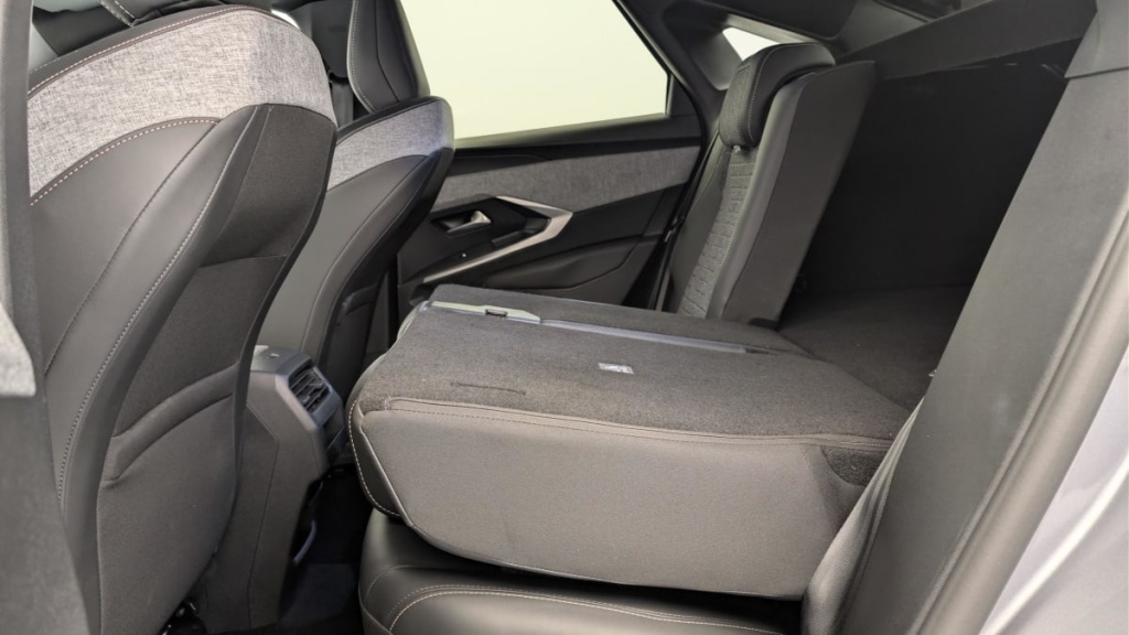 PEUGEOT 3008 Hybrid 145 e-DCS6 Allure - ref: 1-378278 - Photo 12