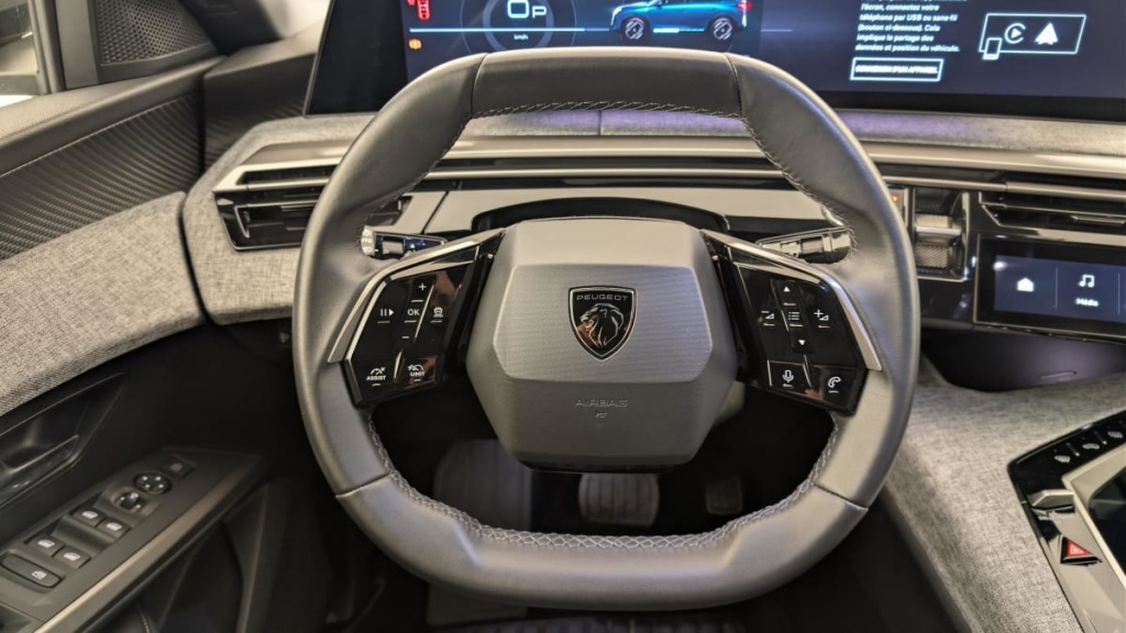 PEUGEOT 3008 Hybrid 145 e-DCS6 Allure - ref: 1-378280 - Photo 14