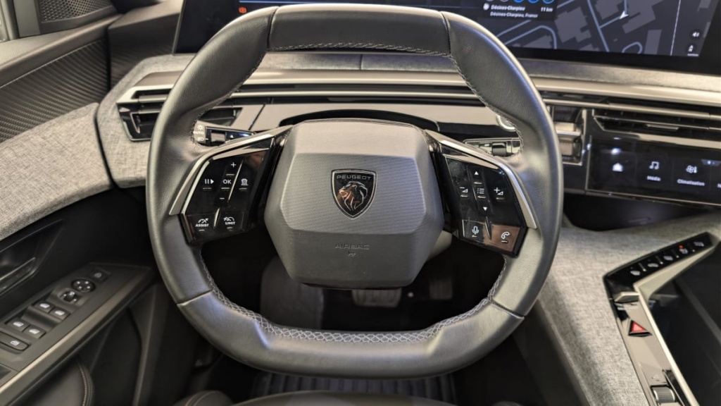 PEUGEOT 3008 Hybrid 145 e-DCS6 Allure - ref: 1-378284 - Photo 14