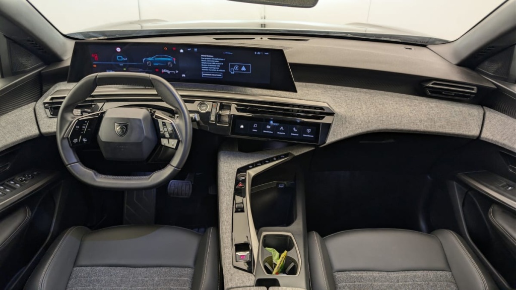 PEUGEOT 3008 Hybrid 145 e-DCS6 Allure - ref: 1-378295 - Photo 13