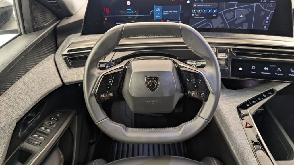 PEUGEOT 3008 Hybrid 145 e-DCS6 Allure - ref: 1-378298 - Photo 14