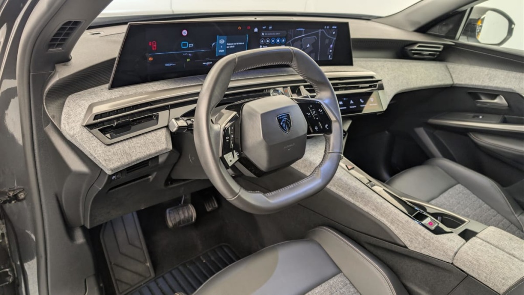 PEUGEOT 3008 Hybrid 145 e-DCS6 Allure - ref: 1-378298 - Photo 15