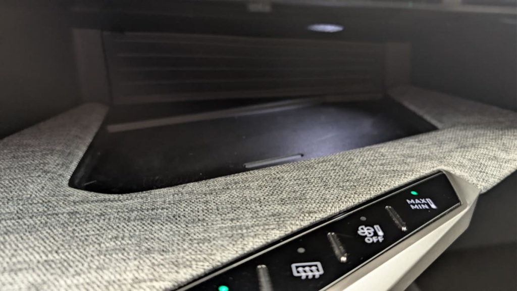 PEUGEOT 3008 Hybrid 145 e-DCS6 Allure - ref: 1-378310 - Photo 20