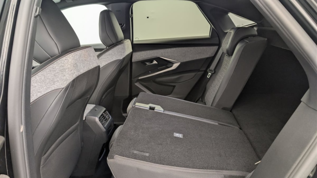 PEUGEOT 3008 Hybrid 145 e-DCS6 Allure - ref: 1-378313 - Photo 12