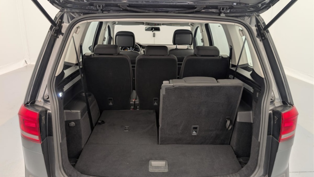 VOLKSWAGEN Touran 1.5 TSI EVO 150 7PL LOUNGE - ref: 1-378385 - Photo 11