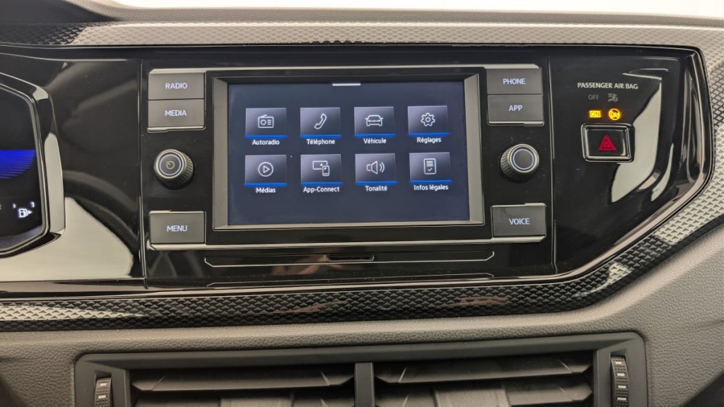 VOLKSWAGEN Polo 1.0 80 S S BVM5 - ref: 1-378389 - Photo 17