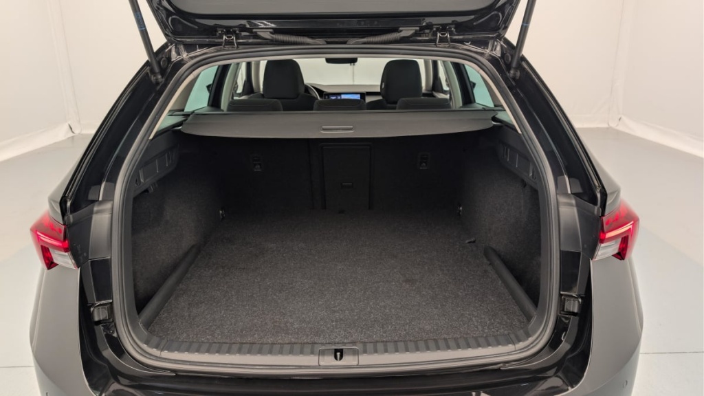 SKODA Octavia Combi 1.4 TSI PHEV iV 204 ch DSG6e Ambition - ref: 1-378390 - Photo 11