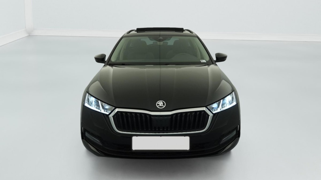 SKODA Octavia Combi 1.4 TSI PHEV iV 204 ch DSG6e Ambition - ref: 1-378390 - Photo 2