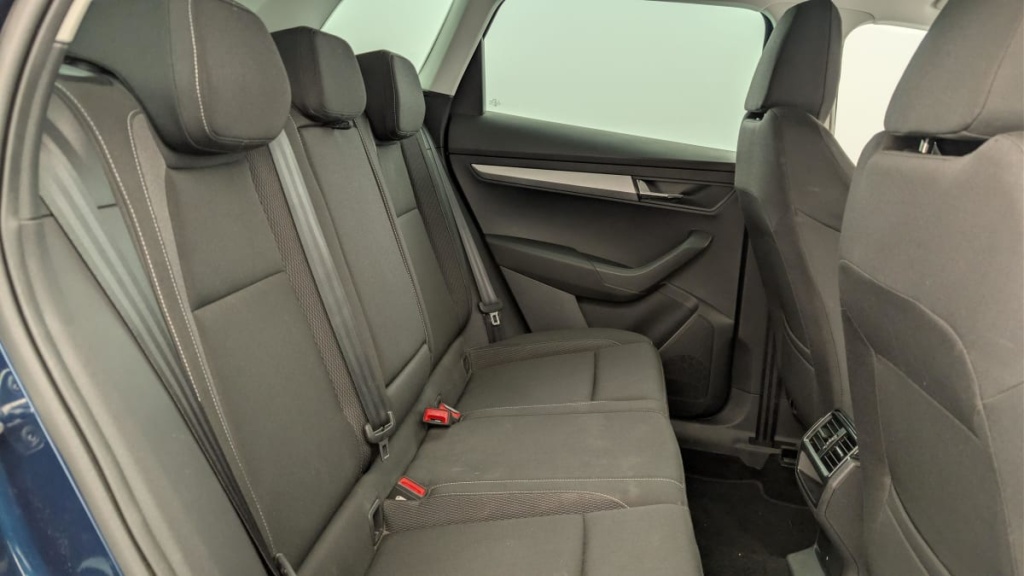 SKODA Karoq 2.0 TDI 116 ch SCR Business - ref: 1-378460 - Photo 10