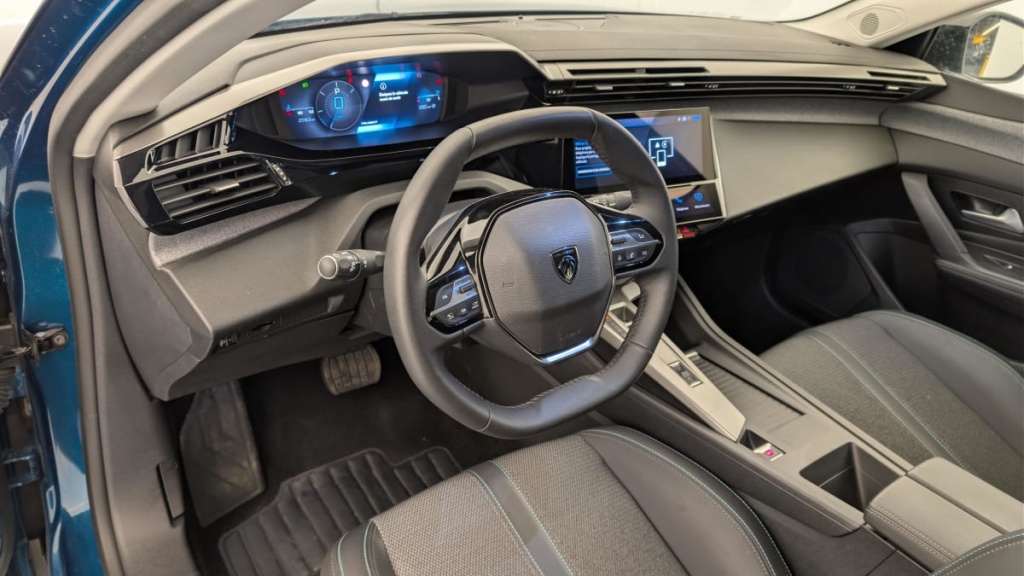 PEUGEOT 408 Hybrid 136 e-DCS6 Allure - ref: 1-378462 - Photo 15