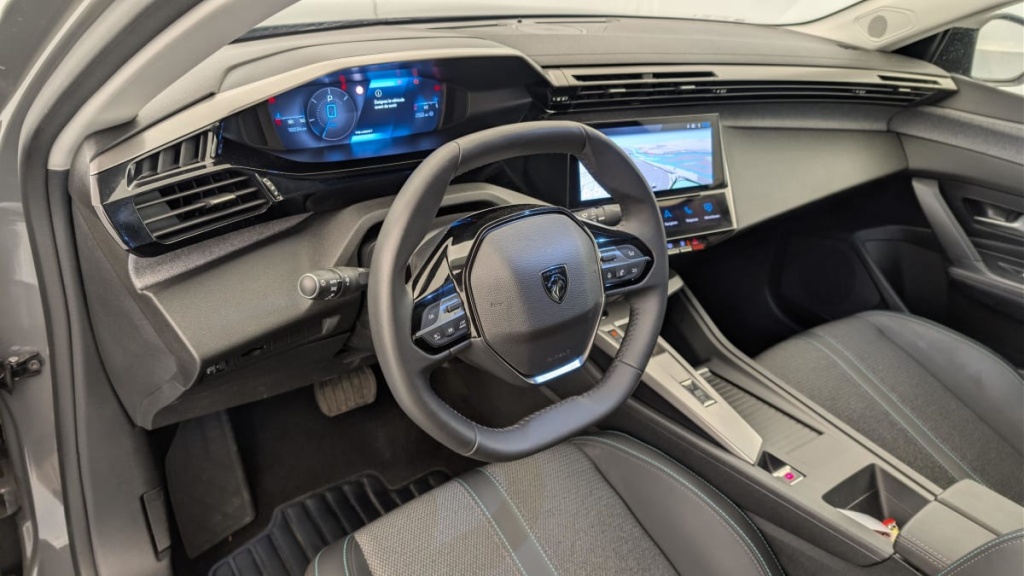 PEUGEOT 408 Hybrid 136 e-DCS6 Allure - ref: 1-378464 - Photo 15