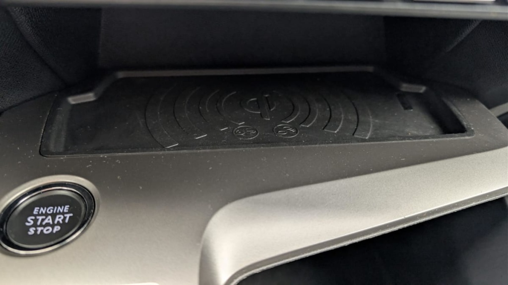 PEUGEOT 408 Hybrid 136 e-DCS6 Allure - ref: 1-378464 - Photo 20