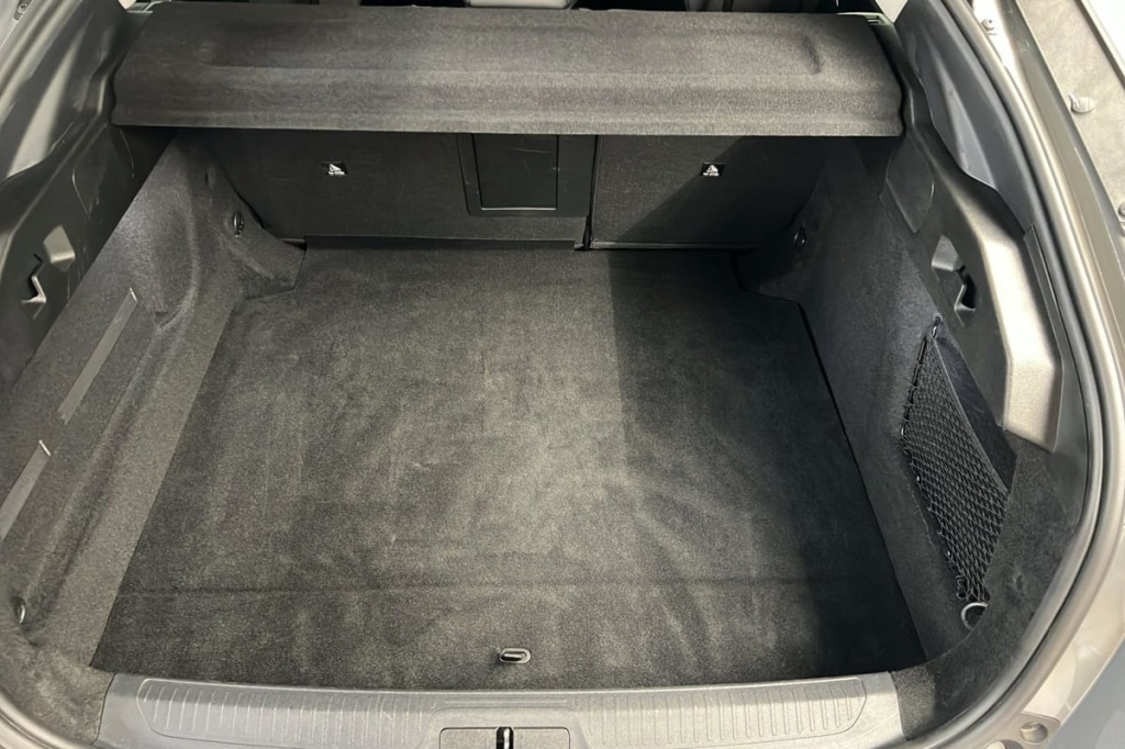 PEUGEOT 408 Hybrid 136 e-DCS6 Allure - ref: 1-378471 - Photo 11