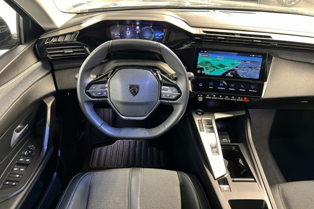 PEUGEOT 408 Hybrid 136 e-DCS6 Allure - ref: 1-378471 - Photo 13