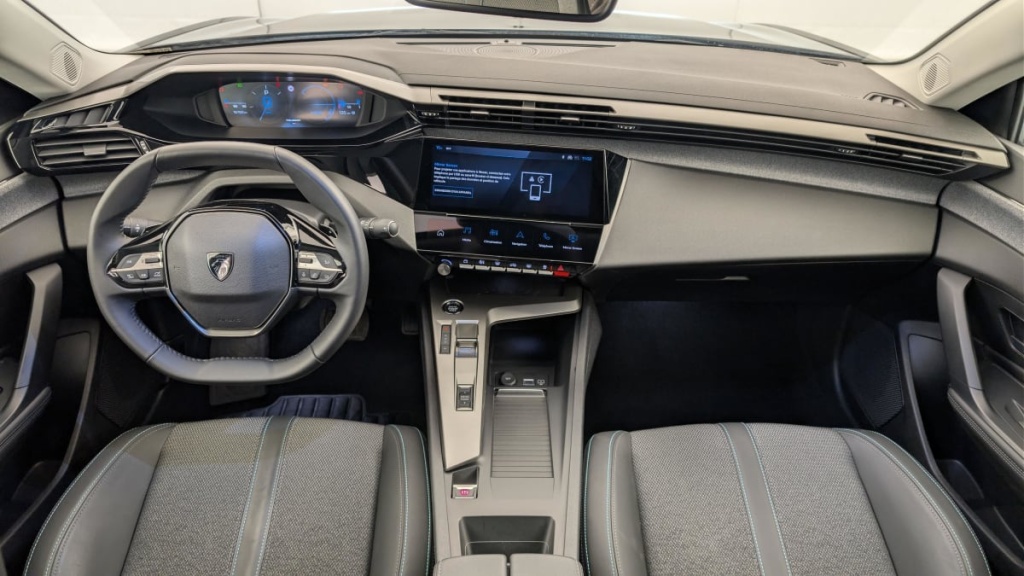 PEUGEOT 408 Hybrid 136 e-DCS6 Allure - ref: 1-378511 - Photo 13