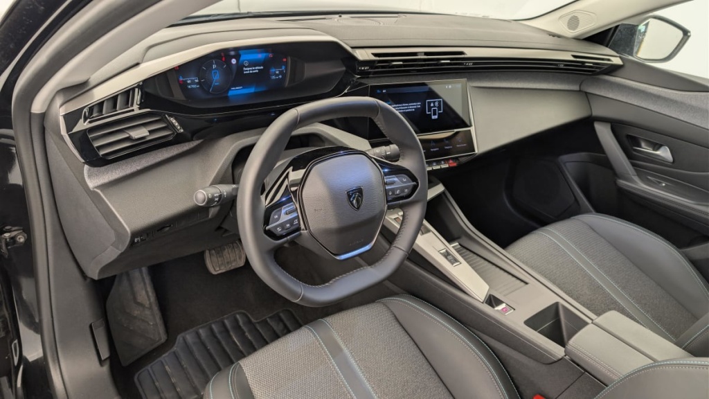 PEUGEOT 408 Hybrid 136 e-DCS6 Allure - ref: 1-378511 - Photo 15