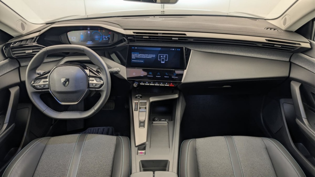 PEUGEOT 408 Hybrid 136 e-DCS6 Allure - ref: 1-378518 - Photo 13